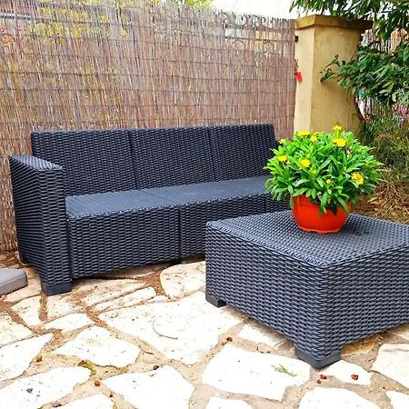 Studio Au Calme Tout Confort Proche Des Plages - Jardin Wifi Parking Fréjus 외부 사진
