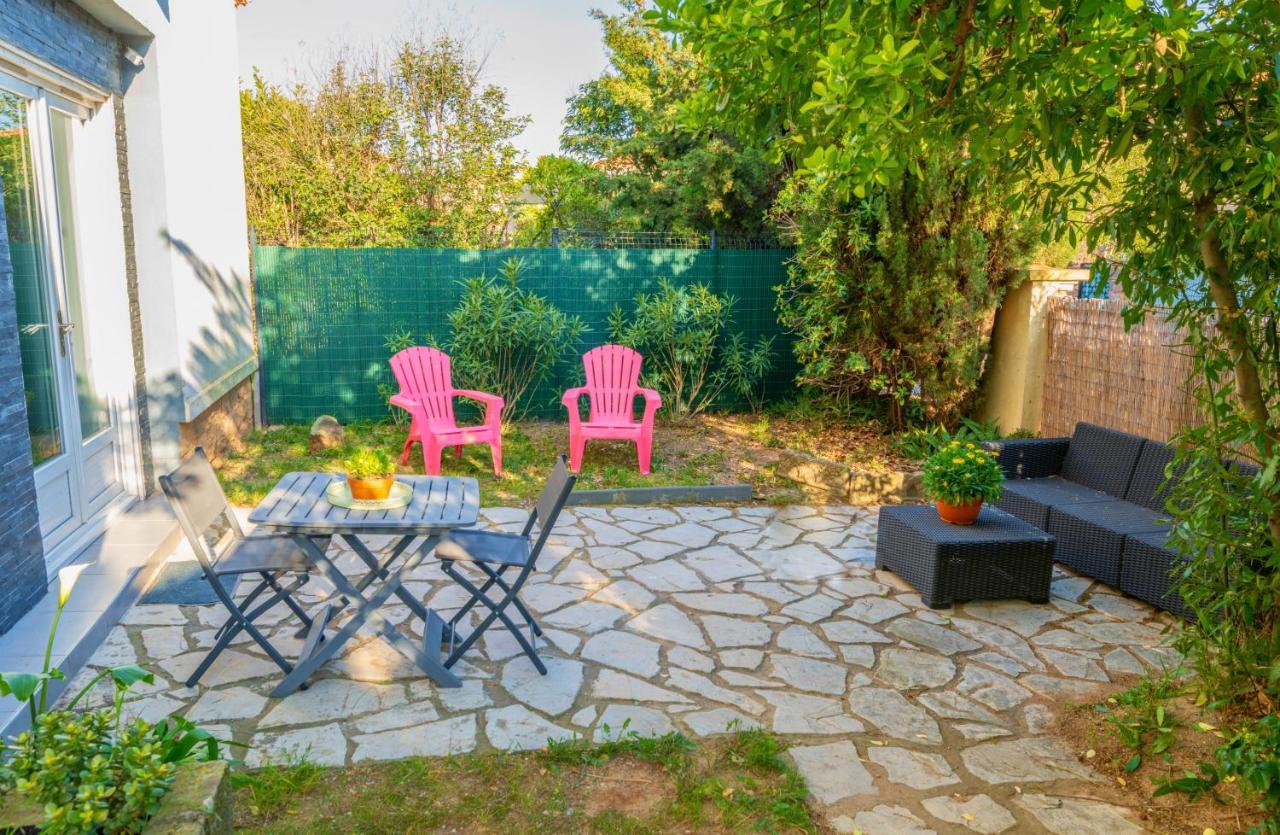 Studio Au Calme Tout Confort Proche Des Plages - Jardin Wifi Parking Fréjus 외부 사진