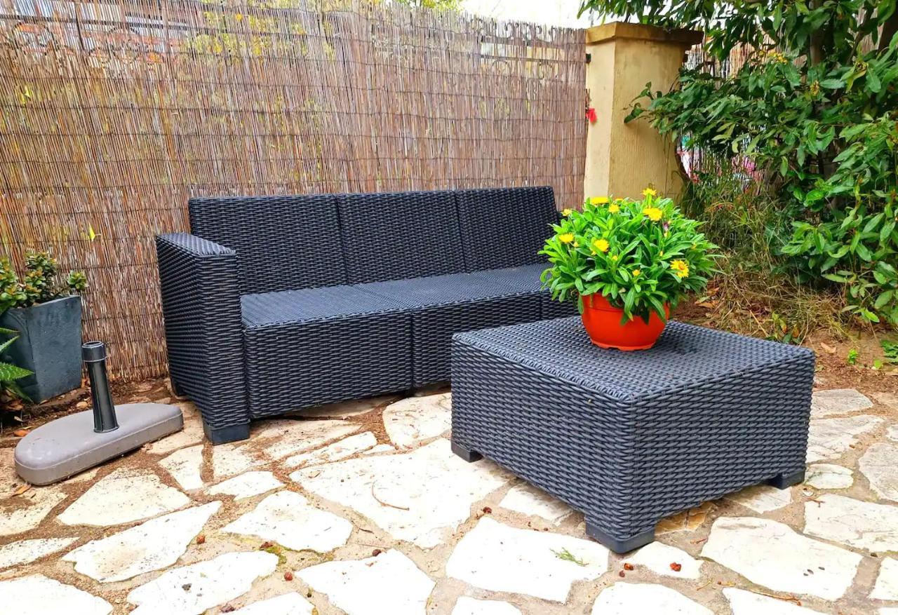 Studio Au Calme Tout Confort Proche Des Plages - Jardin Wifi Parking Fréjus 외부 사진